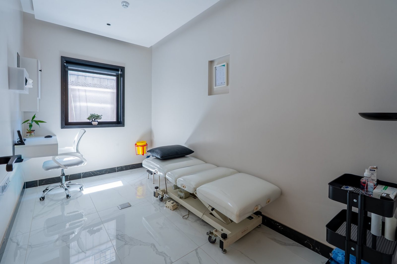 Holistix treatment room